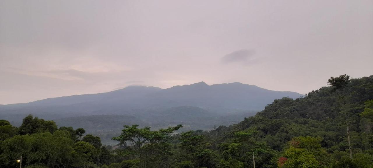 Ciawitali Glamping Hotel Cibitung Dua Buitenkant foto