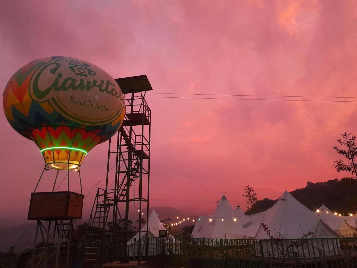 Ciawitali Glamping Hotel Cibitung Dua Buitenkant foto