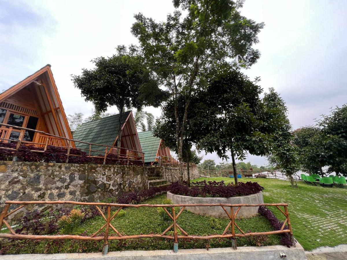 Ciawitali Glamping Hotel Cibitung Dua Buitenkant foto