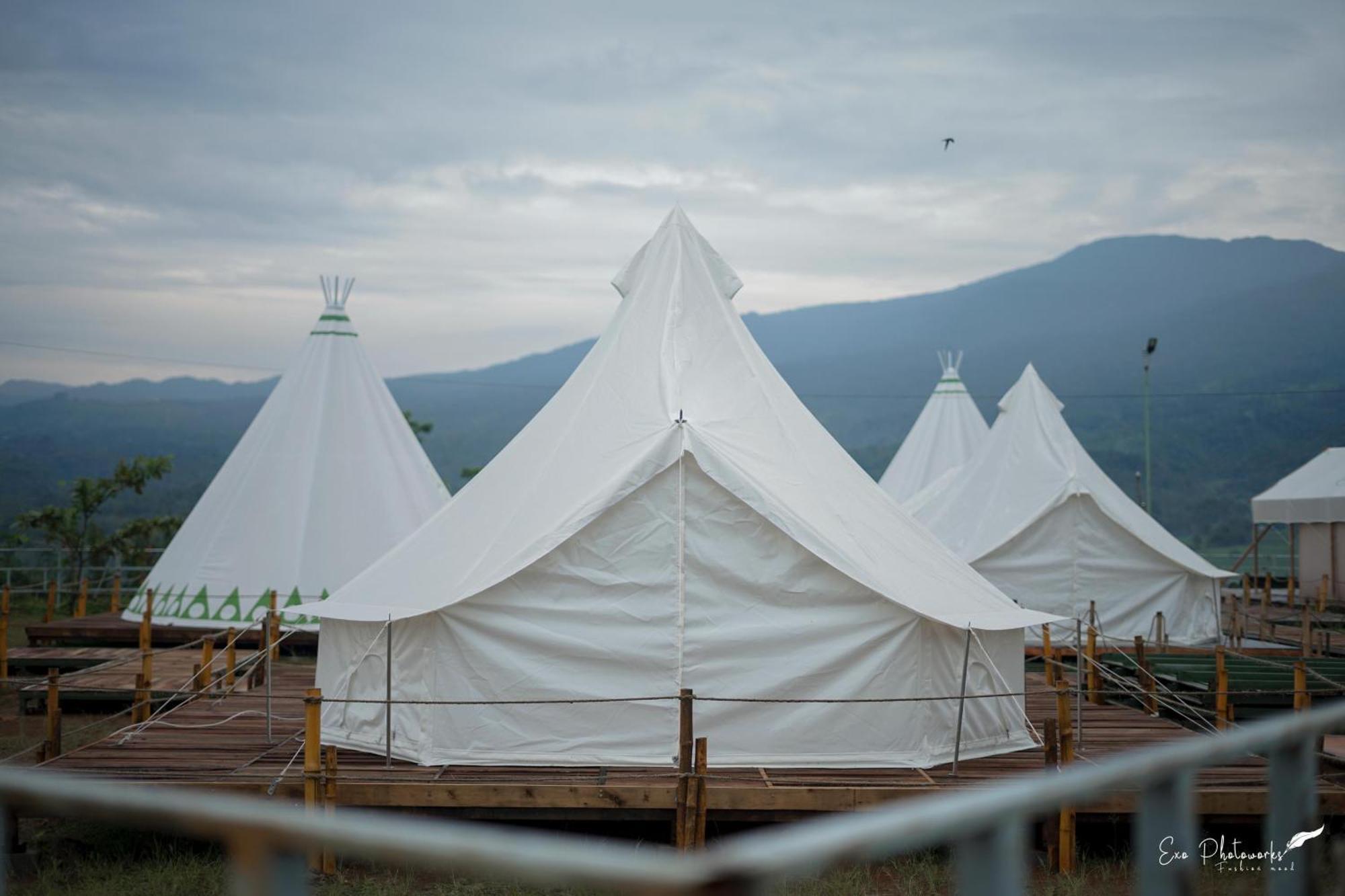 Ciawitali Glamping Hotel Cibitung Dua Buitenkant foto